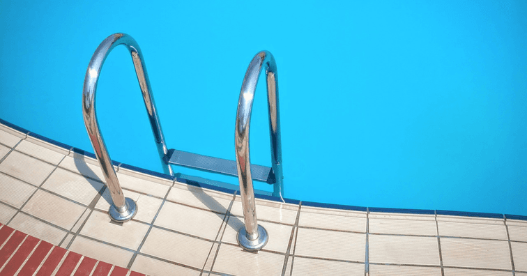 Bazén přináší osvěžení i zábavu: Který typ je vhodný na zahradu, terasu či pro děti na balkon